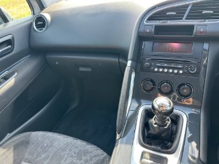 /photos/12539/0165eeee-8bf8-6667-b061-d30a3022aca0_i320x240.jpg
