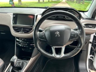 /photos/12539/18d696c1-66fd-44a6-f75f-3c5d457acb10_i320x240.jpg