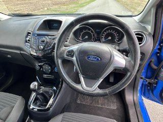 /photos/12539/2d1b6f4c-ce4c-e6bb-f75b-d50dba5d4a20_i320x240.jpg
