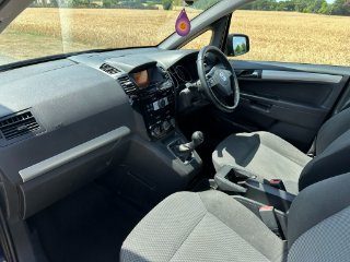/photos/12539/2e4b7d01-bc11-b146-dd2a-5e51ebaf12e9_i320x240.jpg