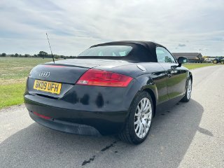 /photos/12539/475fc9e1-22df-7e01-d671-b5f617b2673a_i320x240.jpg