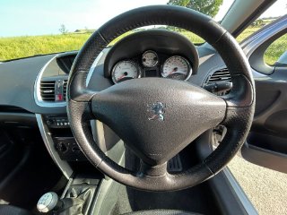 /photos/12539/83485c59-873e-6a8c-24a3-bbdf94d0ccc3_i320x240.jpg