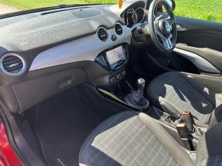 /photos/12539/8f618be2-2a64-4fc9-9138-3054d38bc381_i320x240.jpg