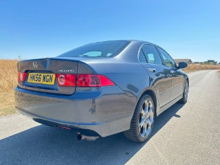 /photos/12539/91419397-7abf-67a8-9c8c-cfaf54e0f1ba_i320x240.jpg