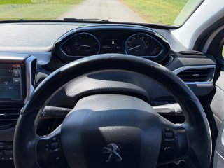 /photos/12539/98719918-d886-0bc2-6fc1-75b11fd9d4cd_i320x240.jpg