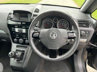 /photos/12539/9fc64750-1959-93b4-d80a-58baddd2ab2a_i320x240.jpg