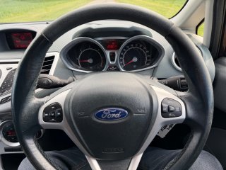 /photos/12539/a459659d-04d1-d48b-c71a-00c659d4d6cf_i320x240.jpg