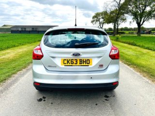 FORD FOCUS 1.0T PETROL MANUAL MILEAGE 80006 1 YEAR MOT UNTIL 09 04 2027... image 4