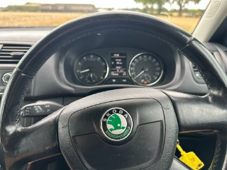 /photos/12539/f4c0649d-978c-127a-331f-3f0b1bf74006_i320x240.jpg