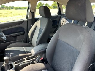 /photos/12539/f4d1edc6-9525-cb42-eb71-91cbb13f28ed_i320x240.jpg