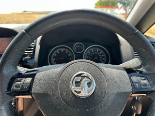 /photos/12539/f7b10330-05c4-95d7-a92e-b68914b8ac2b_i320x240.jpg